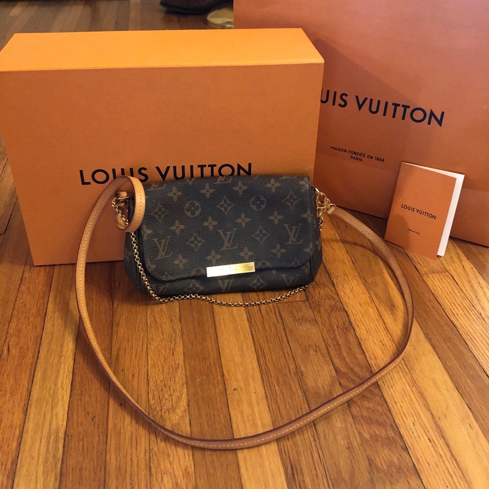 Authentic Louis Vuitton Favorite PM crossbody